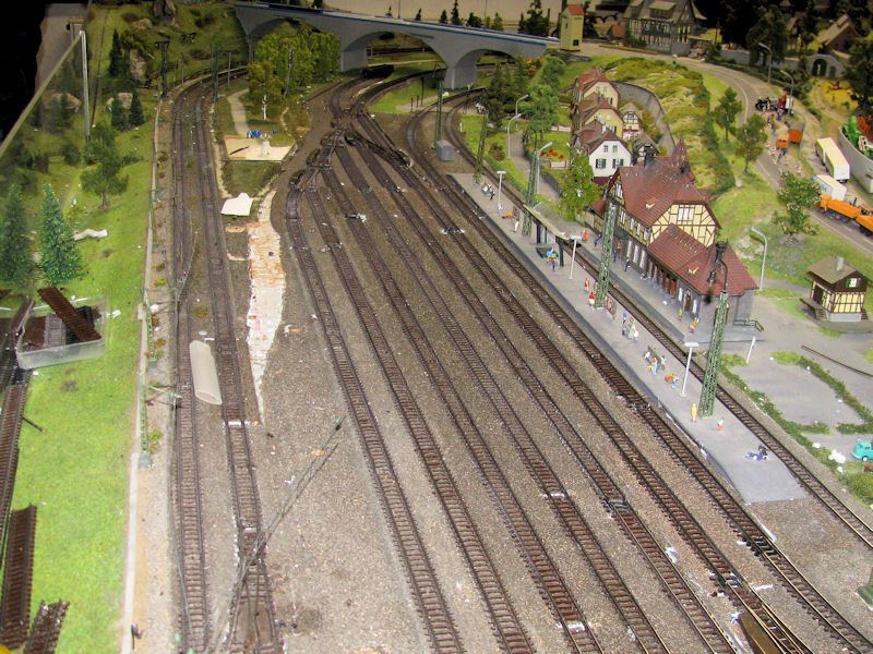 Abbau einer nichtbenötigten Gleisverbindung Digital/Analog.